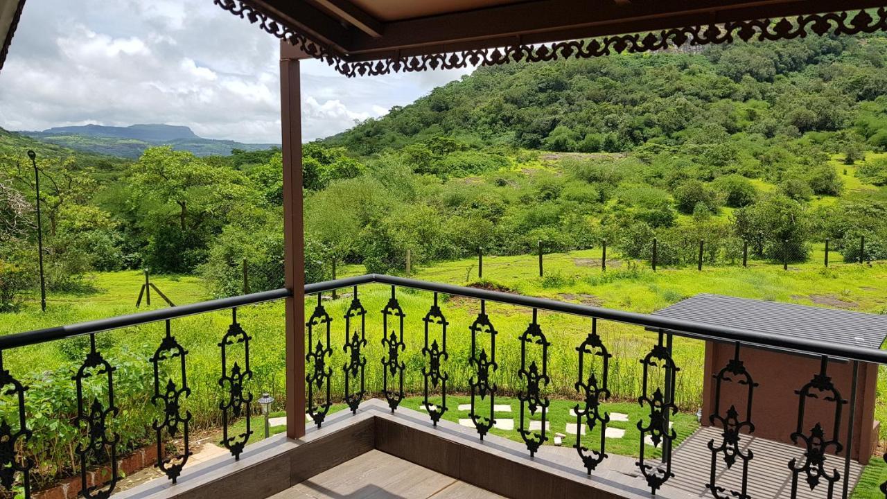 Nostravila Lonavala Buitenkant foto